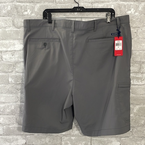 Chaps Grey Golf Cargo Shorts - Picture 4 of 8